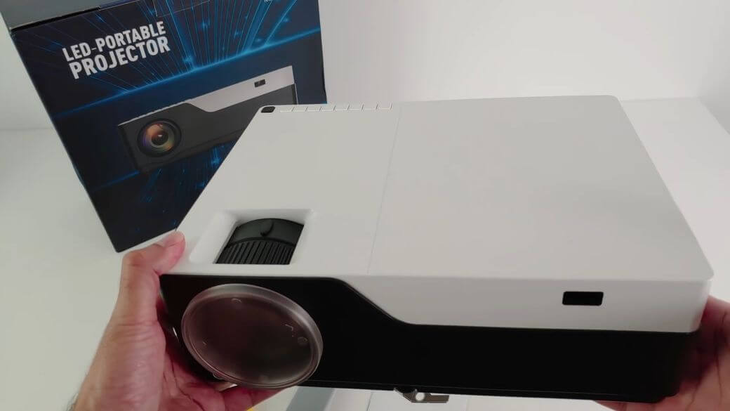 Який проєктор краще обрати?