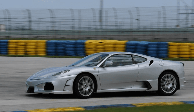 Майстер-клас “Екстремальне водіння”: Новий Погляд на Водіння та Безпеку