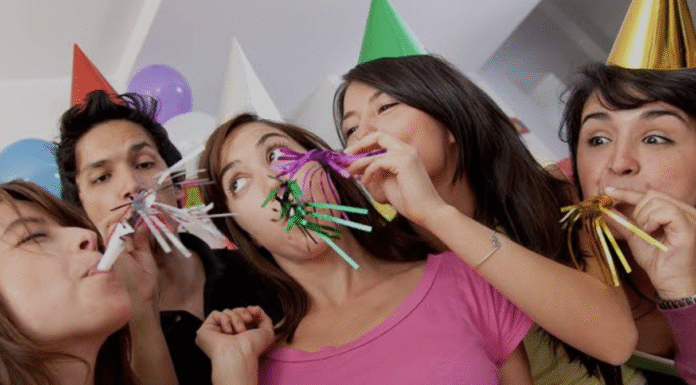 Як сказати “З Днем Народження” від душі: Мистецтво щирих привітань у прозі